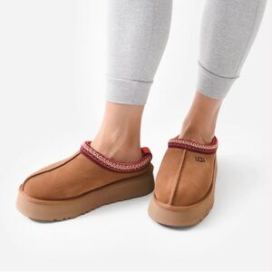 Ugg- Tan Suede Tazz Platform Slide on Slipper Shoes